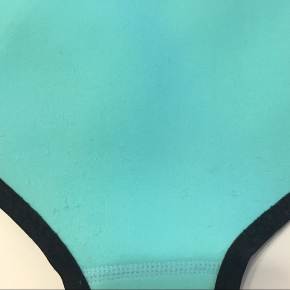 XS Triangl Top, Bottom & Dust Bag - Picture 3 of 6